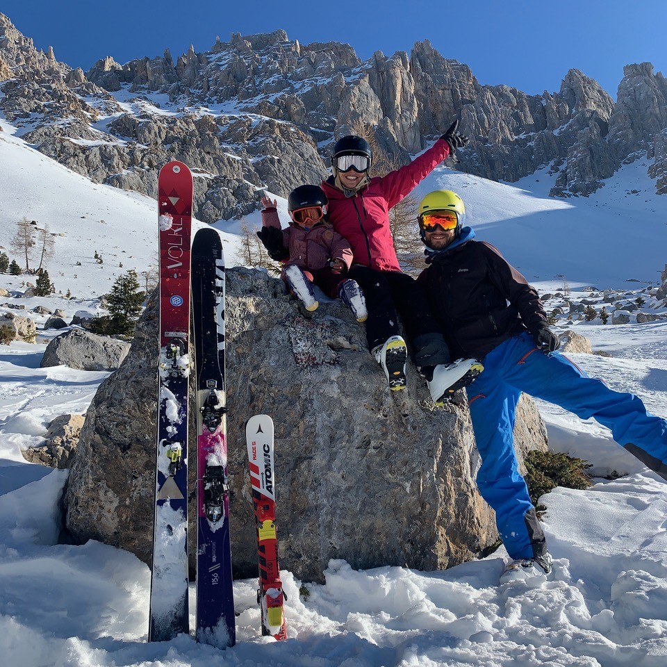 Dolomiten, Schnee und Zauberlehrer. Skiurlaub mit Kind im Südtiroler Eggental.